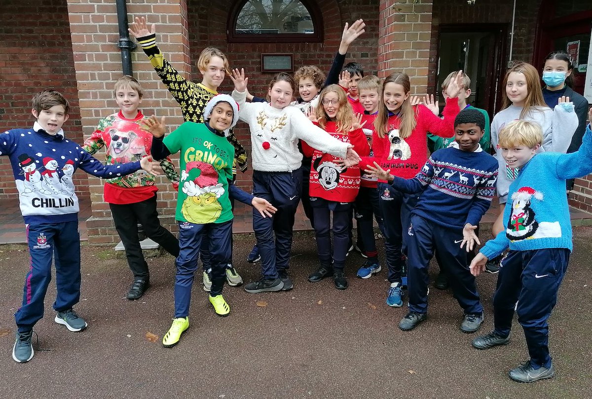 Staff and students alike really enjoyed wearing their Christmas jumpers today. Just 2 more days until the end of term! To view our Spring 2022 term days click the link below: ow.ly/8irh50HbuUZ