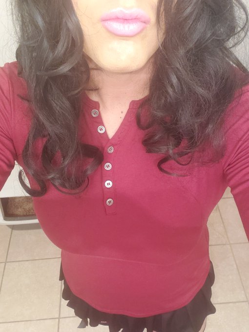 Sissy.  I need something for these slutty lips. #sissybreed #sissysub #sissynsfw #cdslut #cross #cd #leggings<a href="/tag/leggings"class="tags"><span>#leggings</span></a><a href="/tag/cross"class="tags"><span>#cross</span></a><a href="/tag/cd"class="tags"><span>#cd</span></a><a href="/tag/sissysub"class="tags"><span>#sissysub</span></a><a href="/tag/contentcreator"class="tags"><span>#contentcreator</span></a>