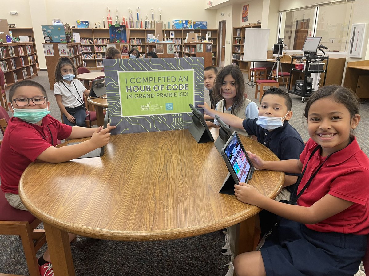 Rayburn STEAM Academy tweet media