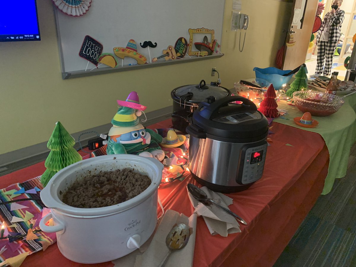 Track Down Tripp is one the of best traditions @WhiteOakElem for the staff! Each day has been so fun finding the treats and food to celebrate our staff and this festive time of year! 💚💙 #Tradition #TrippTravelsAroundtheWorld #SouthAmerica #nextstopEurope