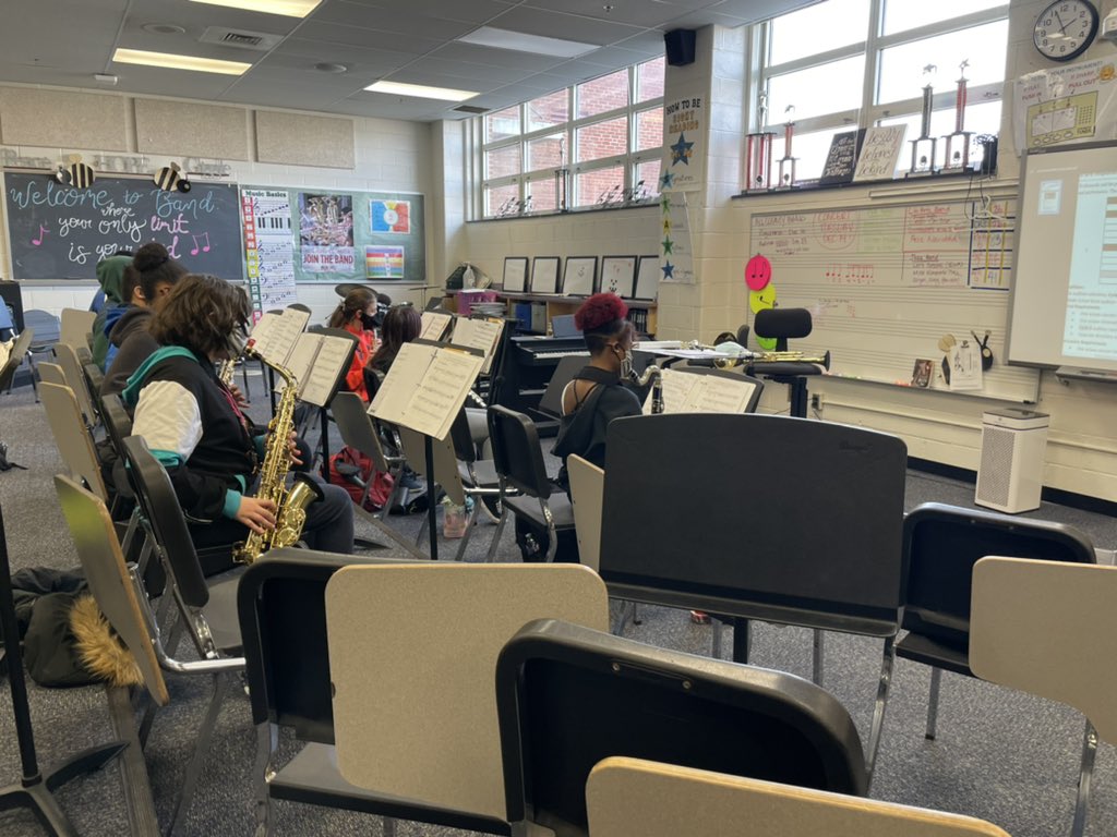 MusicAACPS's tweet photo. No rest for the weary! Day after the concert and the Brooklyn Park MS PVA band is still putting in the work! @BPMSbuzzAACPS #musicalcreators https://t.co/gXTY0QWuO3