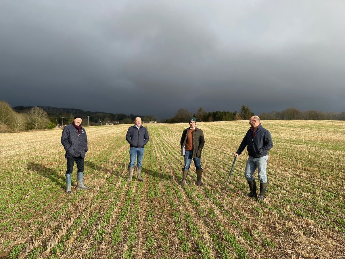Excellent day in the field - soil inspection with <a href="/No1FarmerJake/">Jake Freestone</a> and <a href="/GlasData/">Glas Data</a> at <a href="/OverburyEnt/">Overbury Ent</a> - first site visit for the Overbury Connect project #agritech #IoT #agriculture
