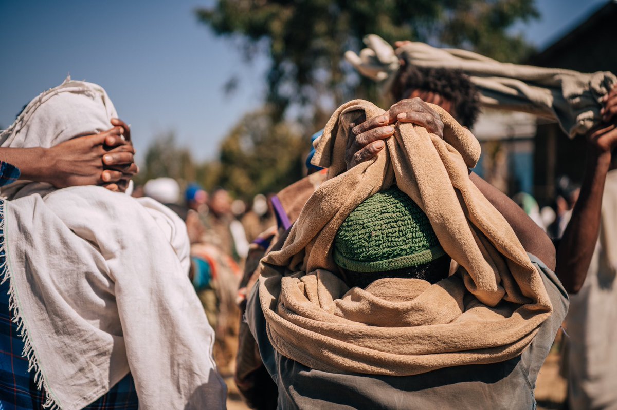 abelgashaws's tweet photo. The Gashena Massacre
On December 1, the terrorist TPLF troops operating in Gashena deliberately massacred more than 60 civilians mostly elderly, mothers and young children in retaliation as they retreat from the town.

#nomore #ethiopianprevails #በቃን #tplfisterroristgroup 
1/5 https://t.co/T0DXdR9oDH