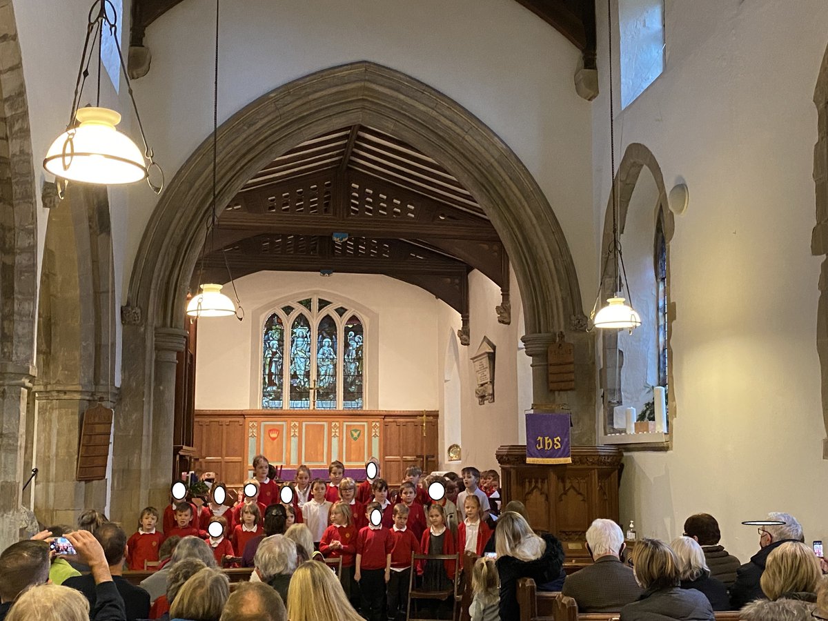 Dunton_school's tweet photo. Well done to Class 2 and Class 3. Two fantastic carol concerts yesterday. https://t.co/ttDJZCxZyj