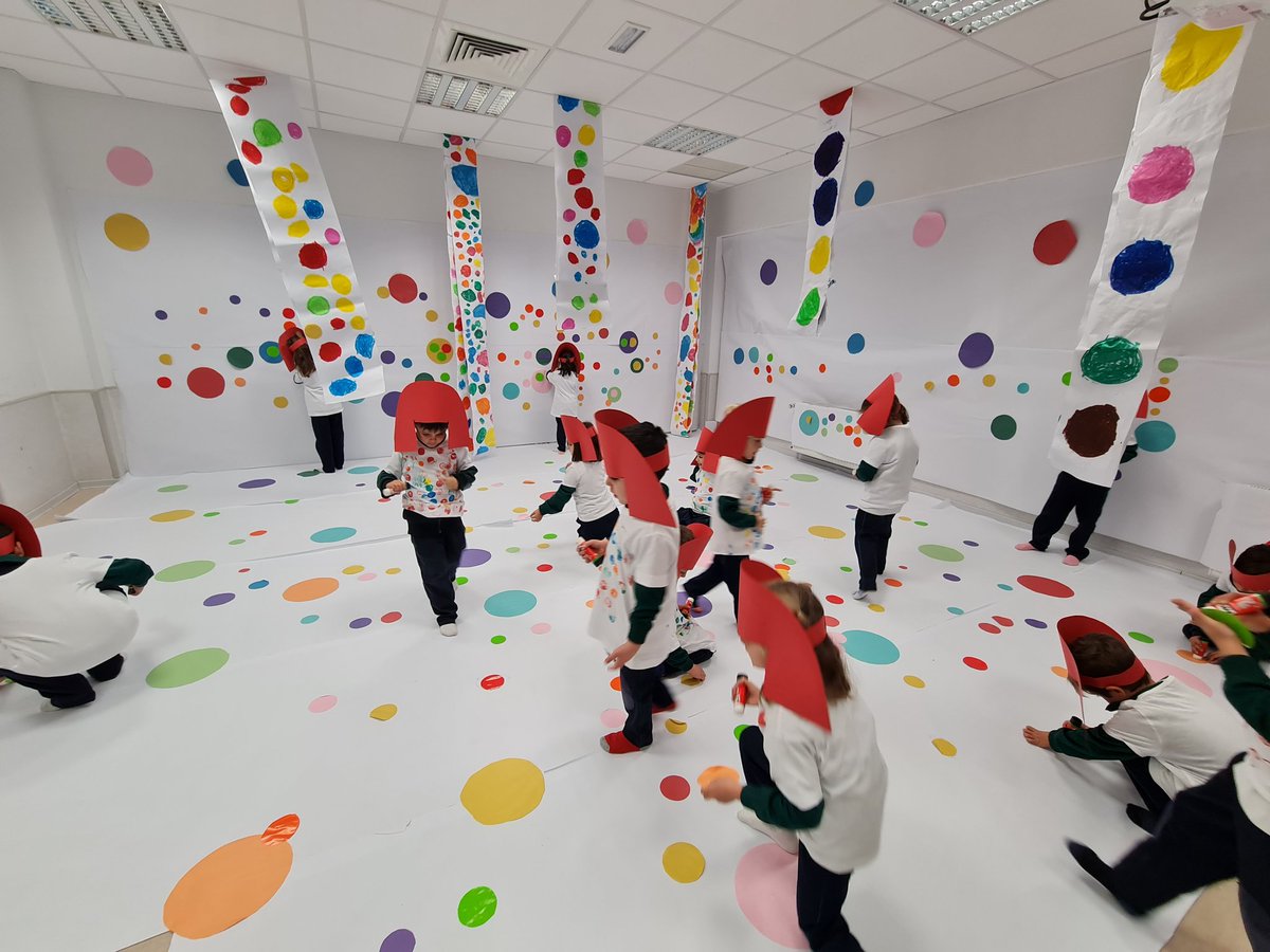 Today we were little Yayoi Kusama. We took part of  one big piece of art. <a href="/TeacherRociHBST/">TeacherRociHBST</a> <a href="/azateacher/">AzateacherHBST</a> <a href="/TeacherMaryHBST/">TeacherMarina</a> <a href="/HBSTORREJON/">Humanitas Torrejón</a>