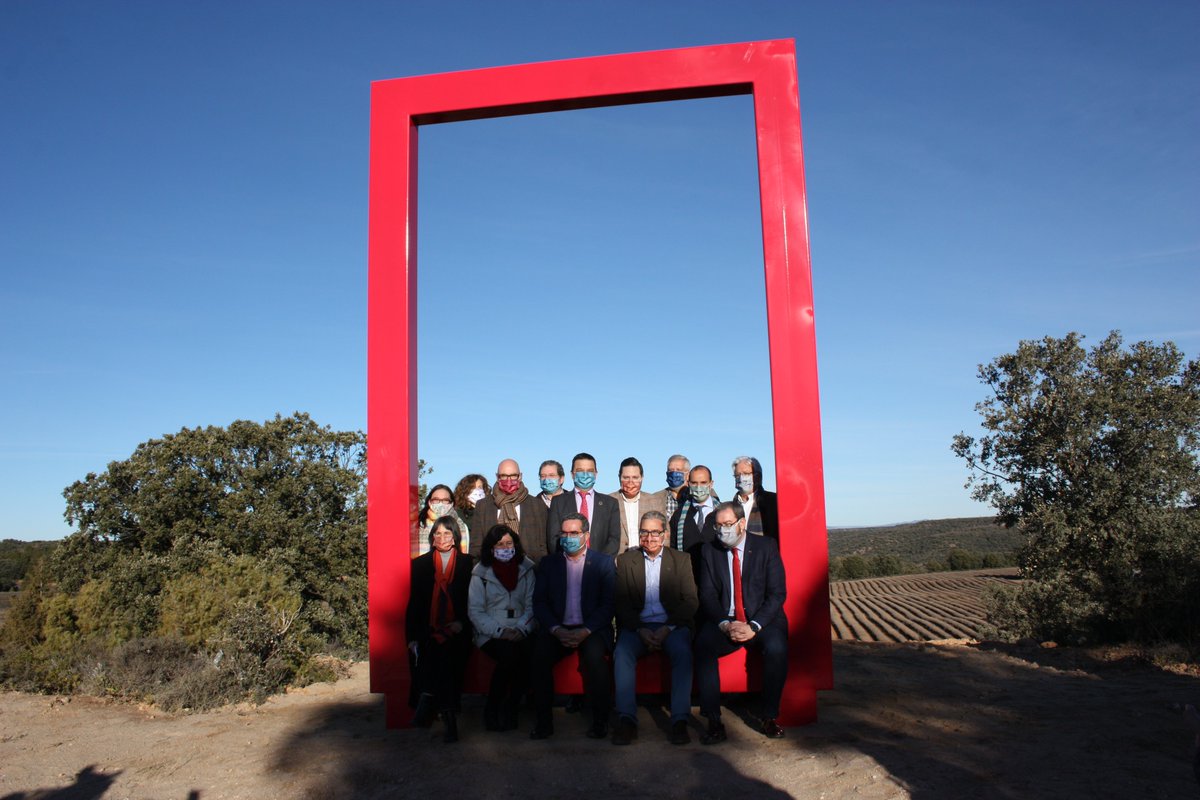 FADETA_GDR's tweet photo. ✅Inaugurados dos marcos gigantes en #Brihuega y #Sacedón para concienciar sobre los ODS, promocionar el territorio y reivindicar la importancia del medio rural.
👉Una iniciativa de @redespanola, en colaboración con #FADETA a través de @Recamder. 
➕https://t.co/an1wfc6Nod https://t.co/3Ogsgtt58i