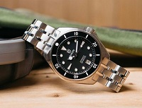 RowBite's tweet image. The typical scenario of most watch lovers is that they don’t get enough varieties of watches that fit their personality and style perfectly. 
rowbite.com/best-dive-watc…
#BestDiveWatchesUnder500
#BestDiveWatches 
#Rowbite