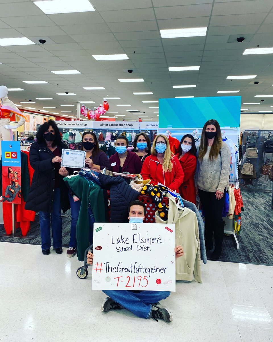 So excited to be part of <a href="/Target/">Target</a> #GreatGiftogether brining joy to families in the Lake Elsinore school district. #TargetgivesbackG292