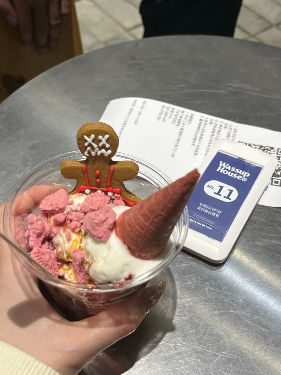 ALONG01477907's tweet photo. It tastes cold, but the heart is warm😄😄 https://t.co/99SmibZBIv