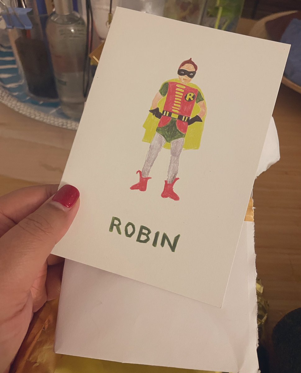 hanna_fale's tweet photo. So my lovely fam elves had my gift sent to me. Absolutely love it all from the card to the goodies! Thank you sooo much xx 🥰🎄 #SecretSantaNZ2021 https://t.co/m7lD3hX9NS