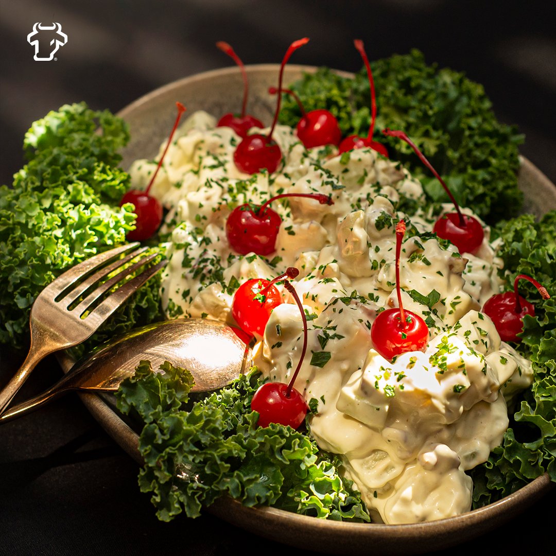 Ordena los platillos de la cena navideña y de año nuevo. Nosotros nos encargamos de todo, tú sólo tienes que apartar tu pedido. 
¡Aún estás a tiempo! Siempre contigo en tus momentos especiales.
#Meat #AñoNuevo #LaMansion #Foodporn #Foodie #CenaNavideña #ComerEsElPretexto #Navidad