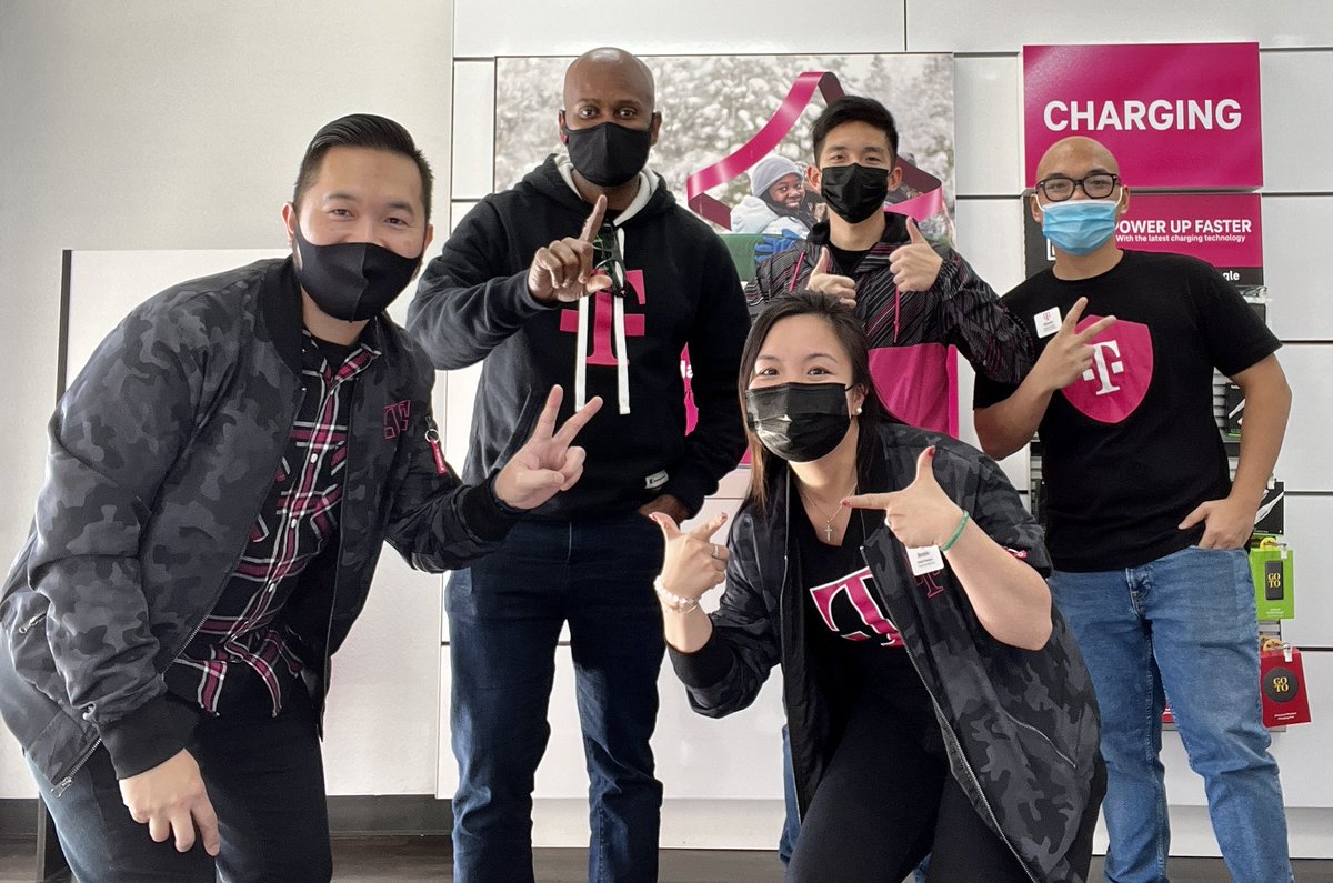 TonyThaiSoCal's tweet photo. Great Market Director visit with our @RealEWInc team in Garden Grove! https://t.co/smW4yKDkUC