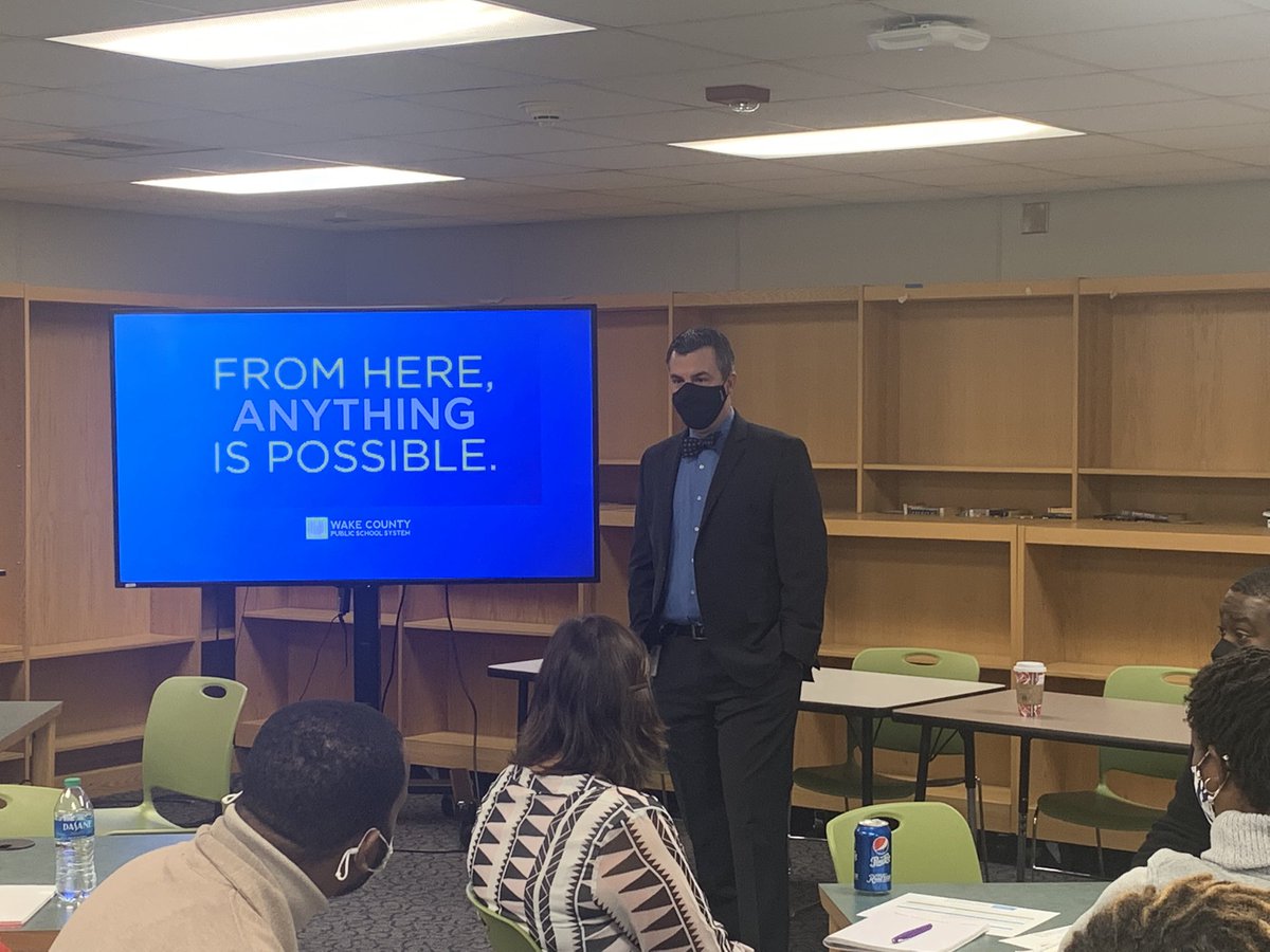 gggstidham's tweet image. .@ajmuttillo kicks off this morning’s #InternInstitute  with our talented Administrative Interns