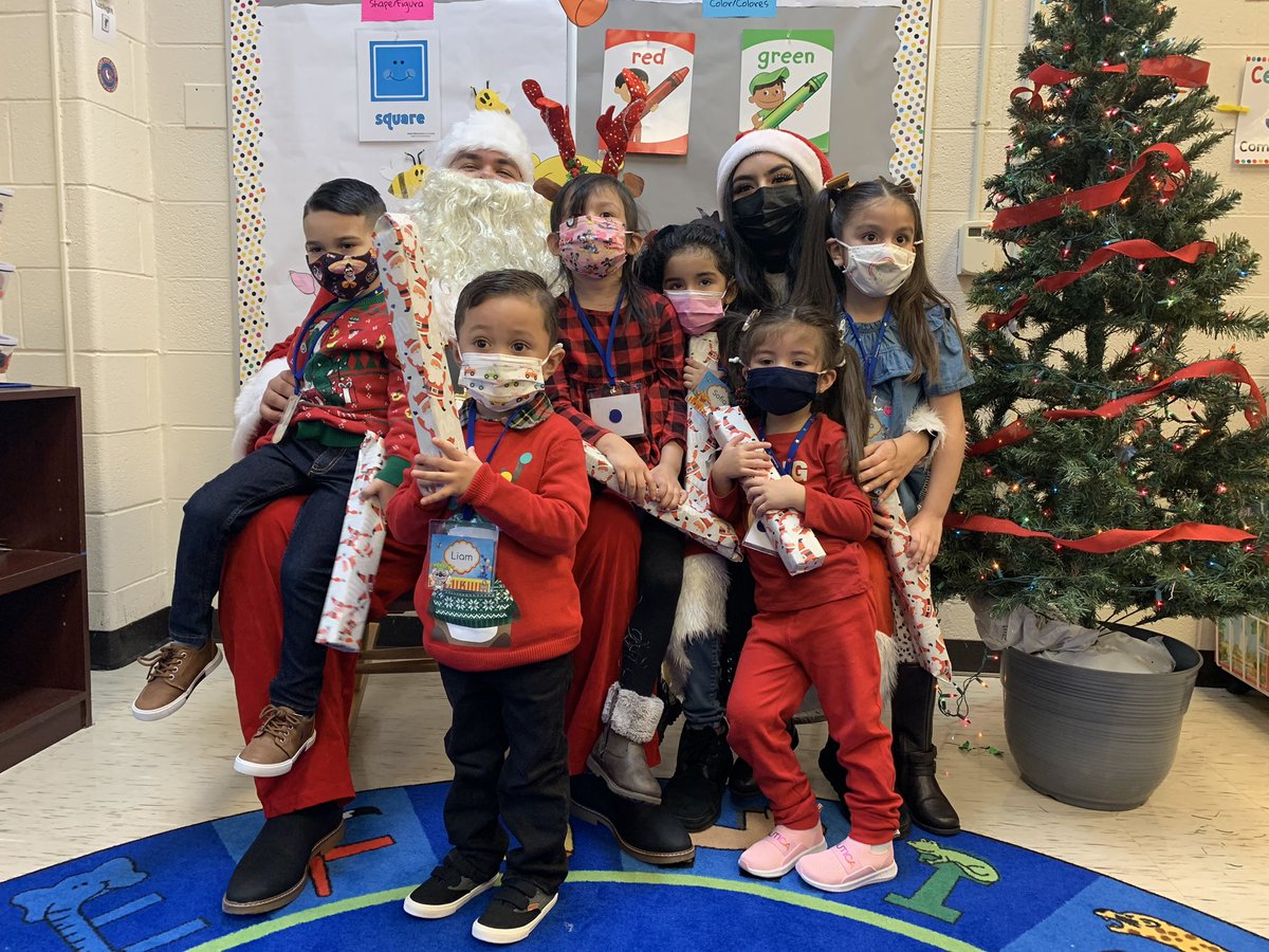 CurieHS's tweet photo. Both Santa and Clyde visited our Little Condors today!
#CurieCTE https://t.co/XYGKLv3W2g