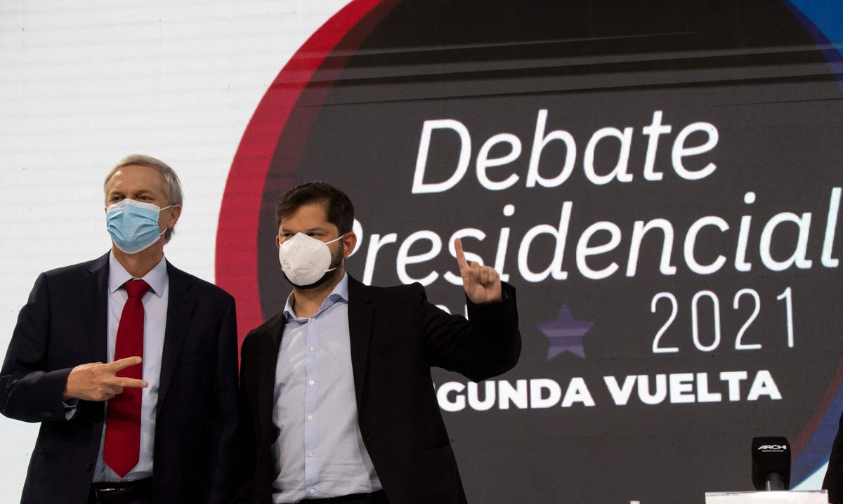 PortalHome's tweet photo. Eleições presidenciais no Chile: os pontos cruciais do segundo turno entre José Antonio Kast e Gabriel Boric https://t.co/ldAuPZMg6m https://t.co/ljMl5sT1ax