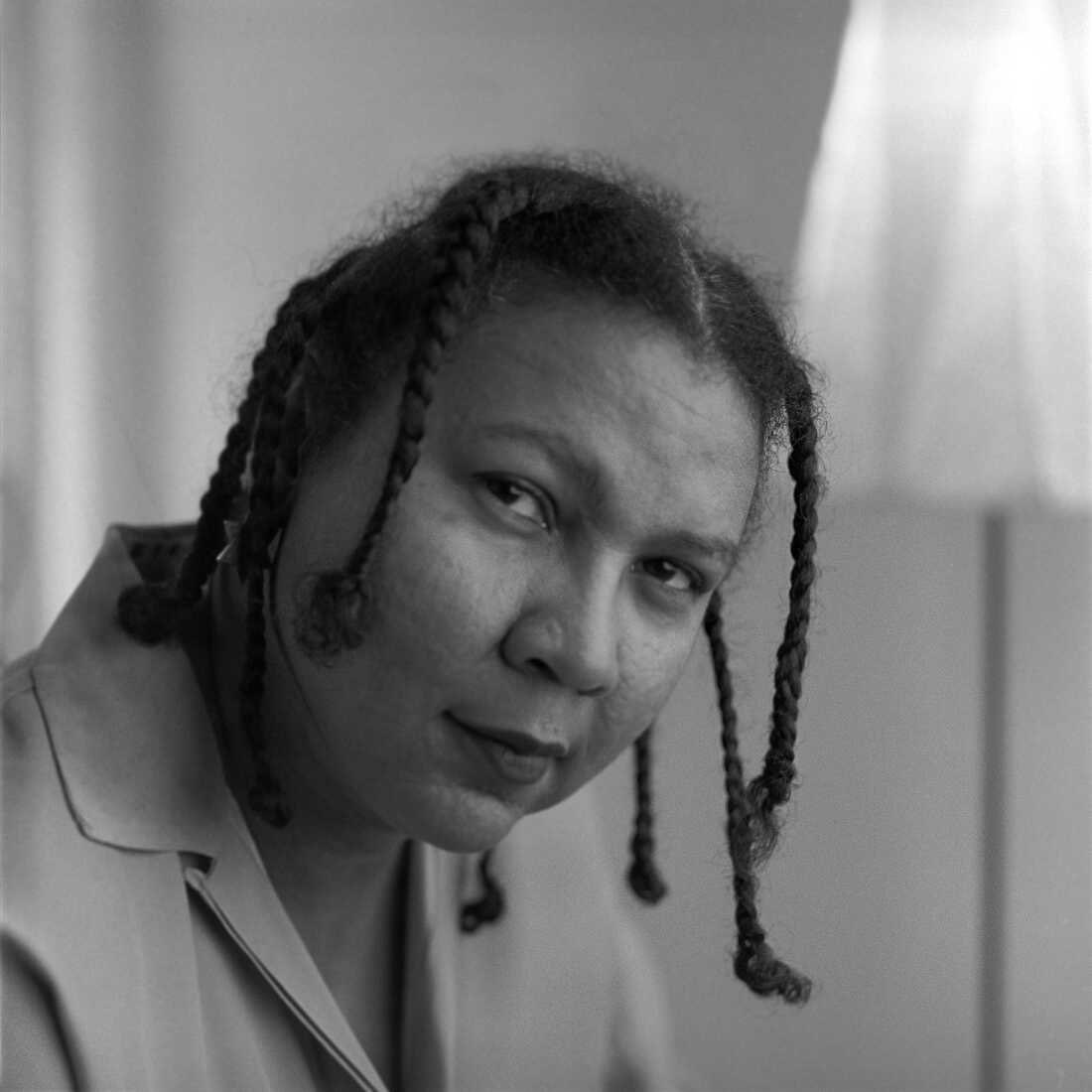 ScholarsForSJ's tweet photo. “To build community requires vigilant awareness of the work we must continually do to undermine all the socialization that leads us to behave in ways that perpetuate domination.” - bell hooks
Rest in power. https://t.co/PVD5qVN6Hy