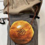 アンパンを腰にぶら下げたい？そんな人にオススメなポシェットがこれ!
