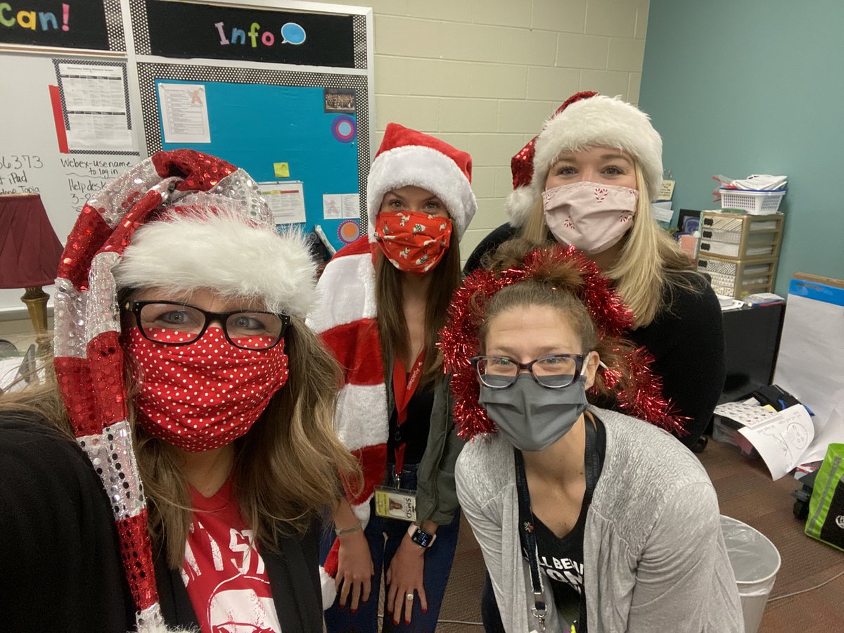 Crazy Hat/Hair Day in the books! <a href="/ApacheIS512/">ApacheIS SMSD</a> #apachespirit @Sbrown145 <a href="/mrsgamisK/">Tori Gamis</a> <a href="/CumleyBecca/">Becca Cumley</a>