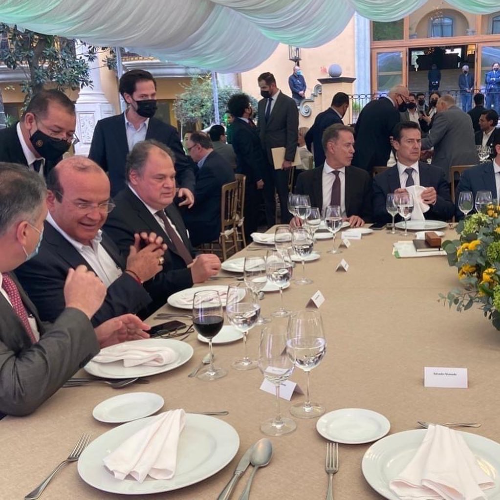 guerrajaime's tweet photo. En #Monterrey, asistí como Secretario de Economía de #Coahuila y Presidente de la @amsdemex, a la 73° Asamblea General Ordinaria de Canacero, presidida por el Gobernador de #NuevoLeón, @samuel_garcias. https://t.co/4UbcYQmYa9