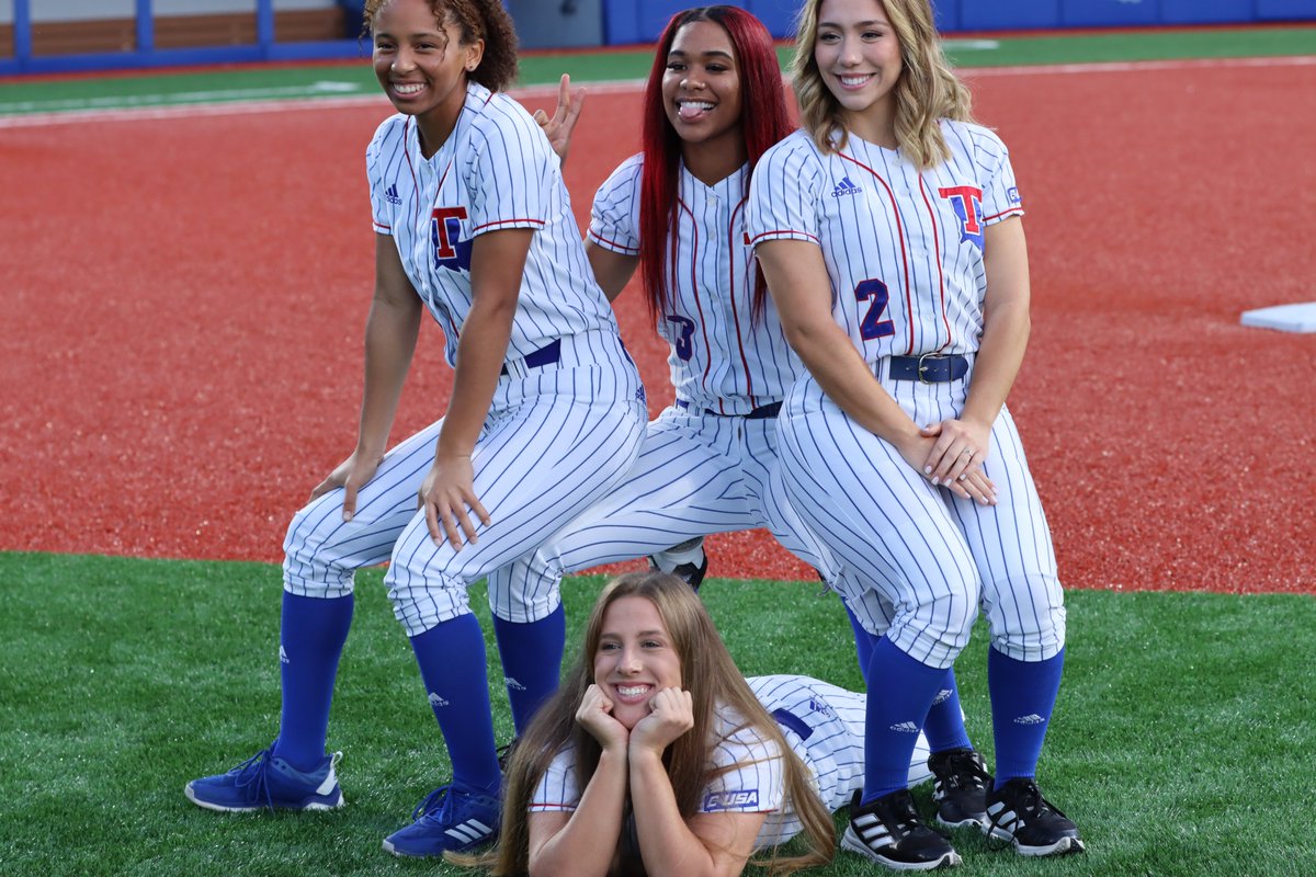 LATechSB's tweet photo. Guess what today was???

Yep! It was 📷 day for our fun bunch of ballers.

Season is right around the corner. 

#EverLoyalBe | #Compete https://t.co/uzZfinrB9s