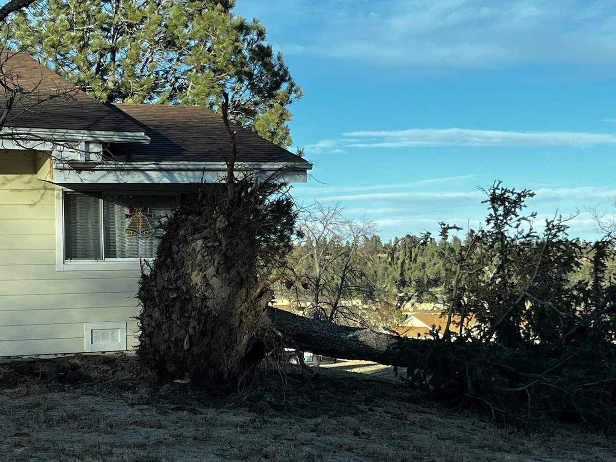 100 mph wind recorded at #youracademy today. <a href="/NWSBoulder/">NWS Boulder</a>