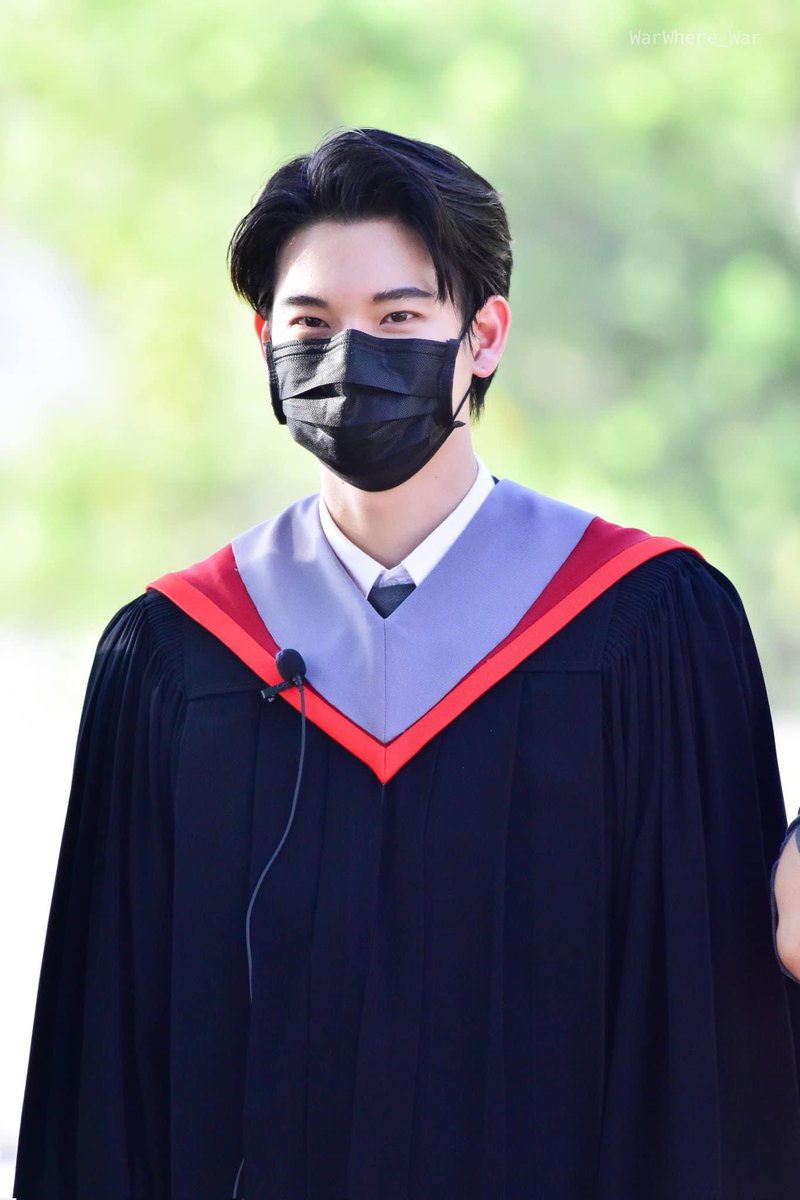 zupzipdara's tweet photo. ความหล่อ ต้องยกให้พ่อเขาแหละ ❤️❤️

#yinyin_anw 
#warwanarat 
#พ่อขอเทรนด์โลก 
#ENofLoveรักวุ่นๆของหนุ่มวิศวะ 
#ENOFLOVE
#รักวุ่นๆของหนุ่มวิศวะ 
#กลรักวีมาร์ค 
#หยิ่นวอร์ 
#พี่วอร์ของพ่อวี
#warwanarat
#yinyin_anw 
#หยิ่นที่แปลว่าน่ารัก https://t.co/vHdhJkasLC