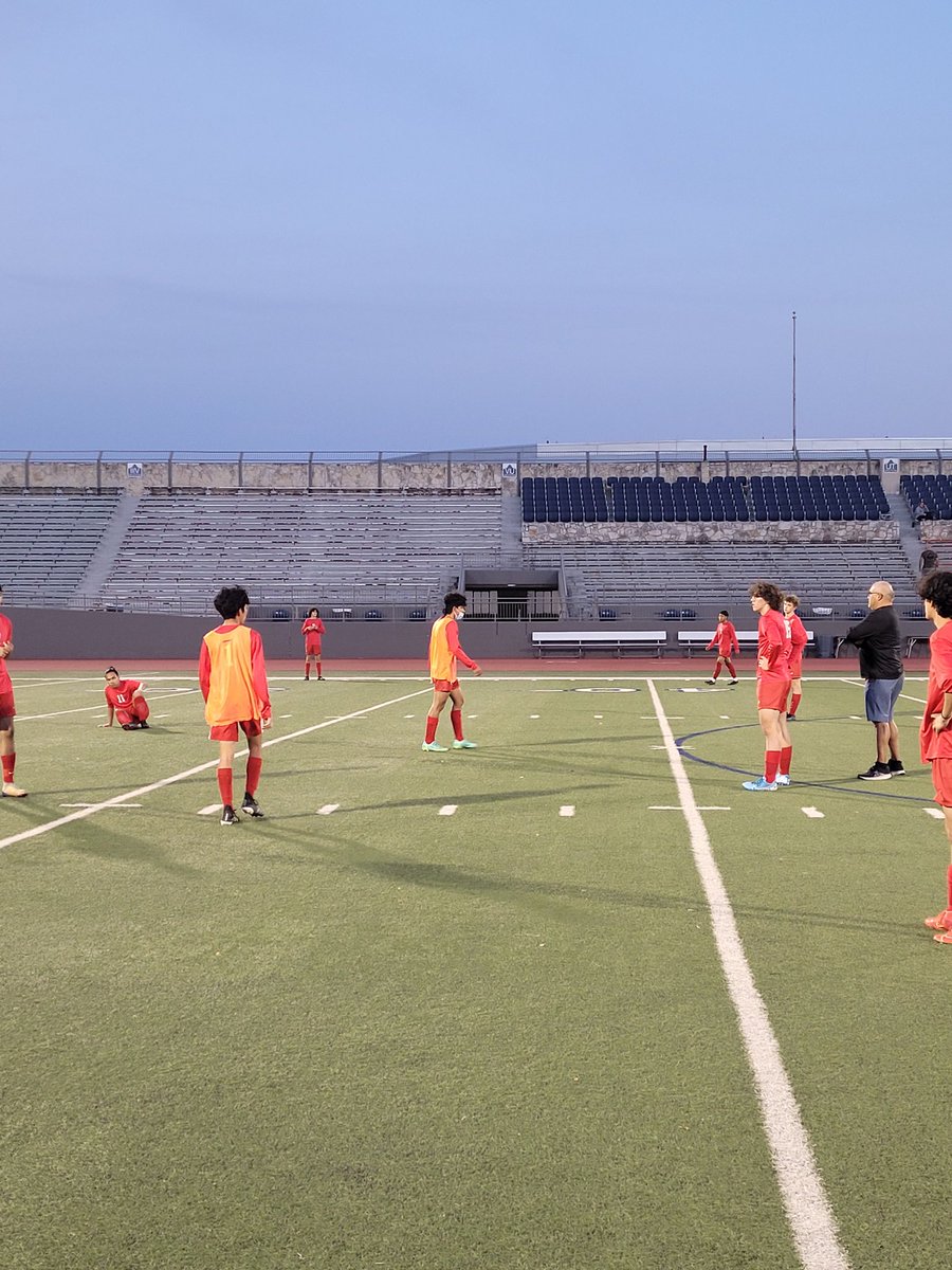 SATXSoccer's tweet photo. We're here at Alamo Stadium for a 4A Boys HS ⚽️ scrimmage between #FoxTech vs. #Cole
#TXHSsoccer2021 https://t.co/FPQvUfPsao