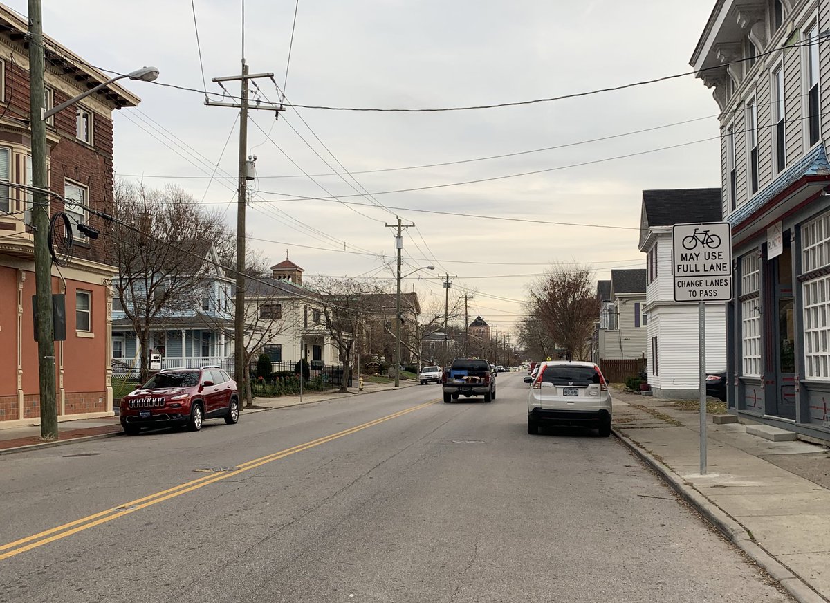 wadejohnston's tweet photo. Hats off to @CincyPedsNBikes for installing the right bike signage on Eastern Ave. #MayUseFullLane https://t.co/017ZC5uWp3