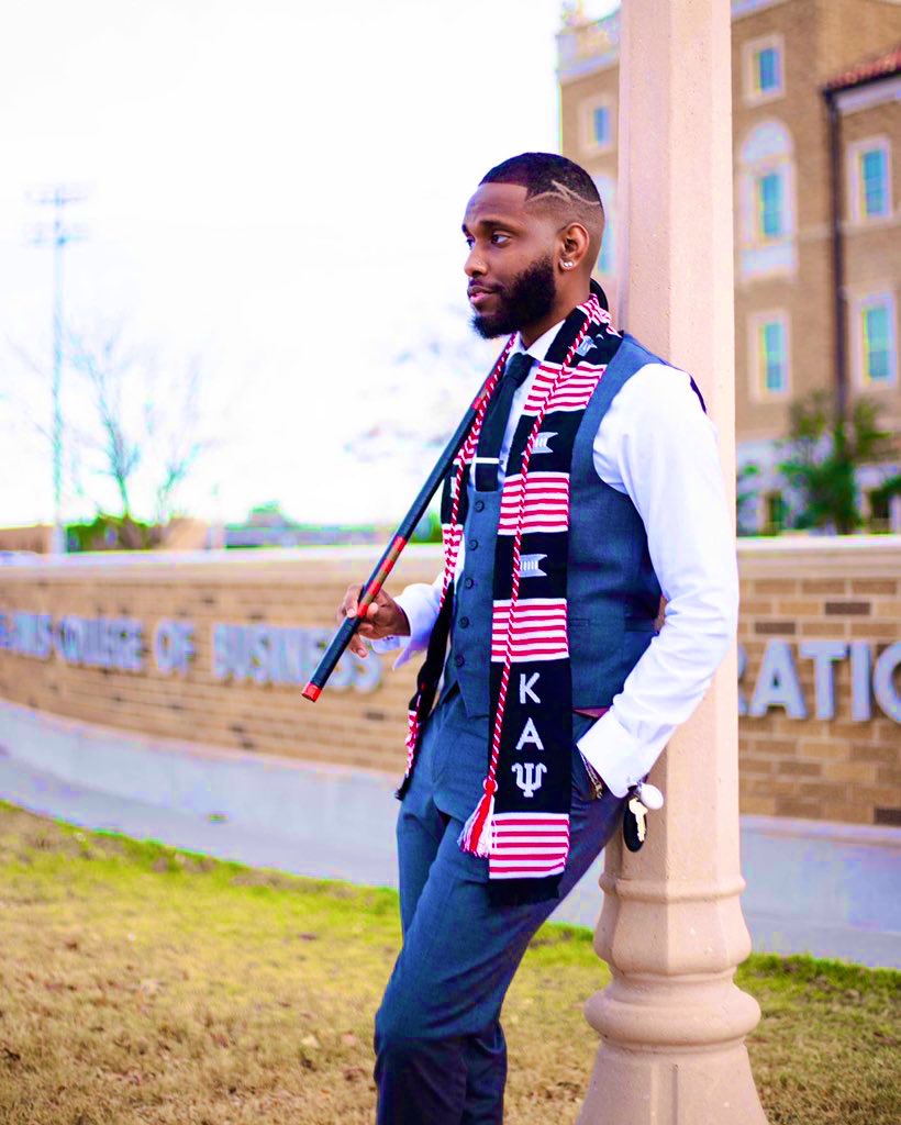 KrimsonCityNupe's tweet photo. HUGE Congratulations to the Fall ’21 Graduate’s on receiving their Bachelor’s degree this past weekend, #Achievement #NupesGraduate ♦️🎓

Fasil Fitta, @AFasiProd 
Brian Akanwa, @B_Akanwa5 
Camron Cartwright, @CCamroNN 
Abrham Moges,  @MasterrMinds https://t.co/bPz6rTBz9F
