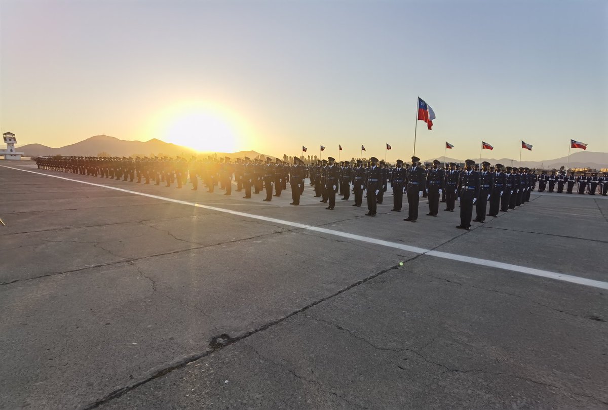 Escuela de Especialidades Fuerza Aérea de Chile tweet media
