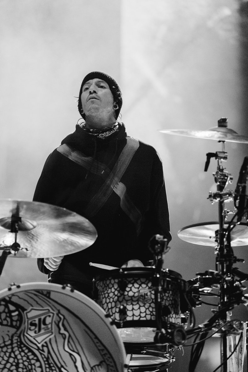 twentyonepilots's tweet photo. last one of ‘21 ψ a few stills from ft lauderdale https://t.co/HlwR2L3VgA