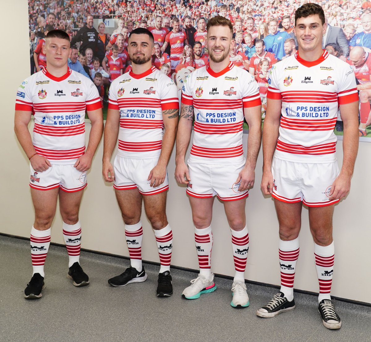 LeighLeopardsRL's tweet photo. Leigh Centurions launch their 2022 kit   https://t.co/4w7Ds72awt https://t.co/FYrxEXKhgf