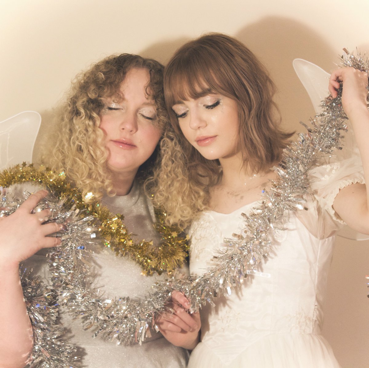 our new christmas single 'snow angel' is out now! 
listen on all platforms: ditto.fm/snow-angel