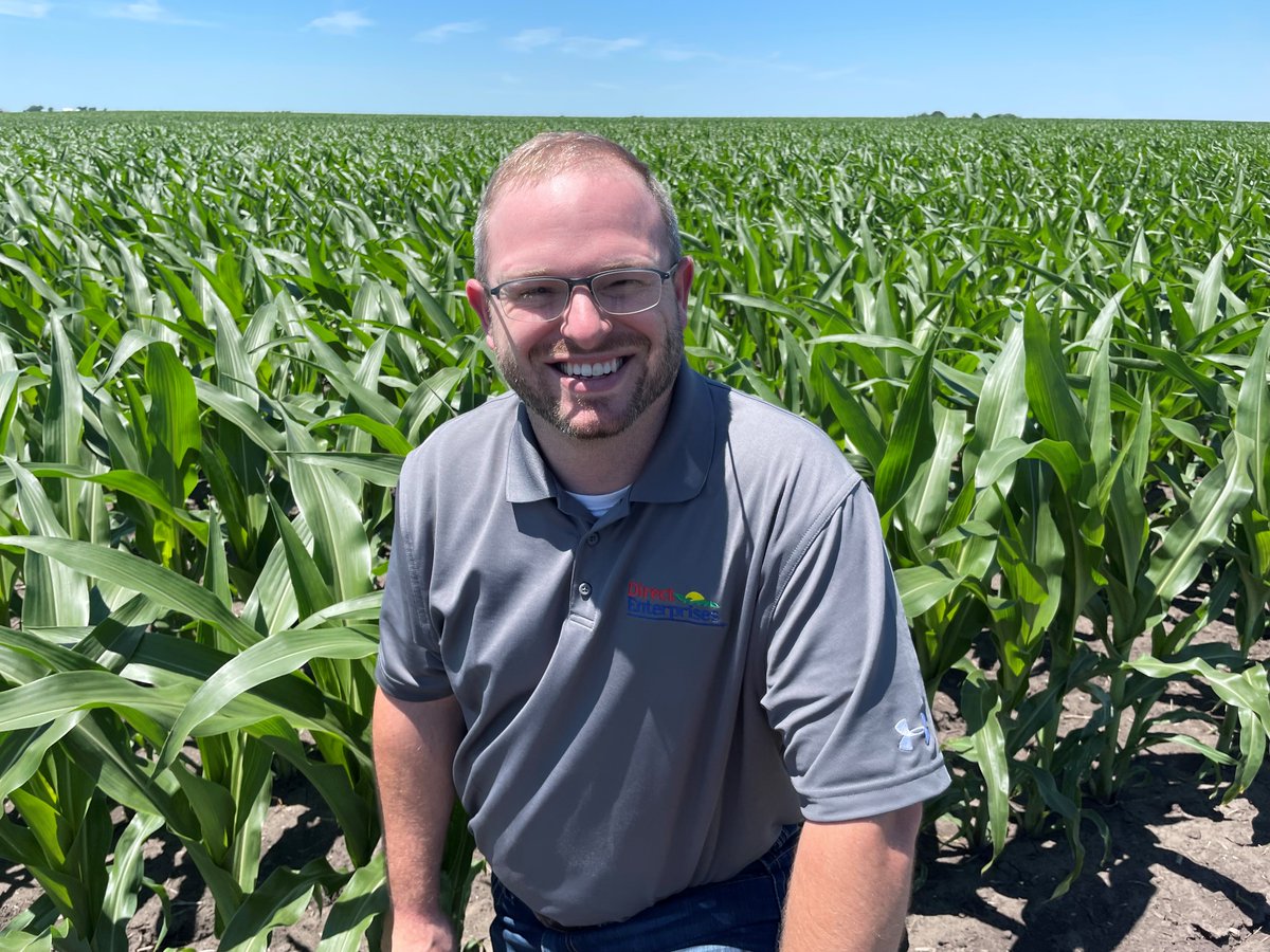 #Illinois #SeedDealers looking for #SeedTreatments and/or #SeedTreating equipment? Look NO further! 
<a href="/LemenagerDillon/">Dillon</a> has you covered! Contact him at 815-644-1340 for a sit down meeting and learn more about how we can help you in your operation. #TheDEIDifference