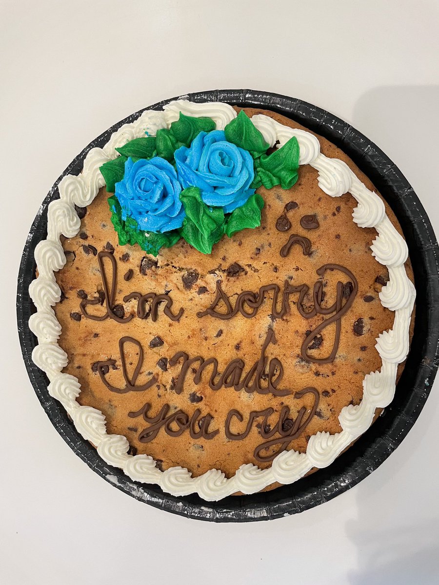 nochillgill2's tweet photo. he got me a cookie cake to apologize all is forgiven https://t.co/zfgIrfqDJU