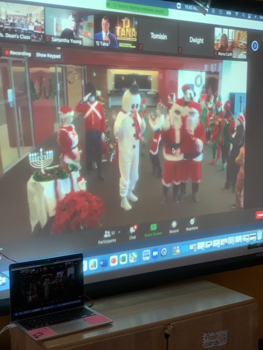 JDean2183's tweet photo. When you can’t go to the North Pole you bring the North Pole to the classroom. Our Annual Holiday Extravaganza thanks to our friends @l_almon @seyfarthshawLLP &amp; @SeyfarthGiving Thanks for such a MAGICAL day for our kids @ps483matilda @mariacioffi12 @SamYoung610 @cristinevaughan https://t.co/RbM31shpTF