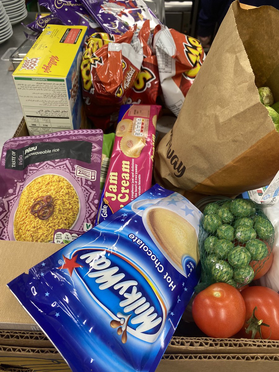 SusanJDurant's tweet photo. Another emergency food parcel taken out this evening! Family struggling due to Isolation. Hope they’re feeling better soon and I’m sure the kids will love the selection boxes. #MMWCDC local charity #Moorends #HereToHelp @MyDoncaster @SYCF1986 @MyDoncaster @MayorRos @Ed_Miliband https://t.co/7x4TX0d33w