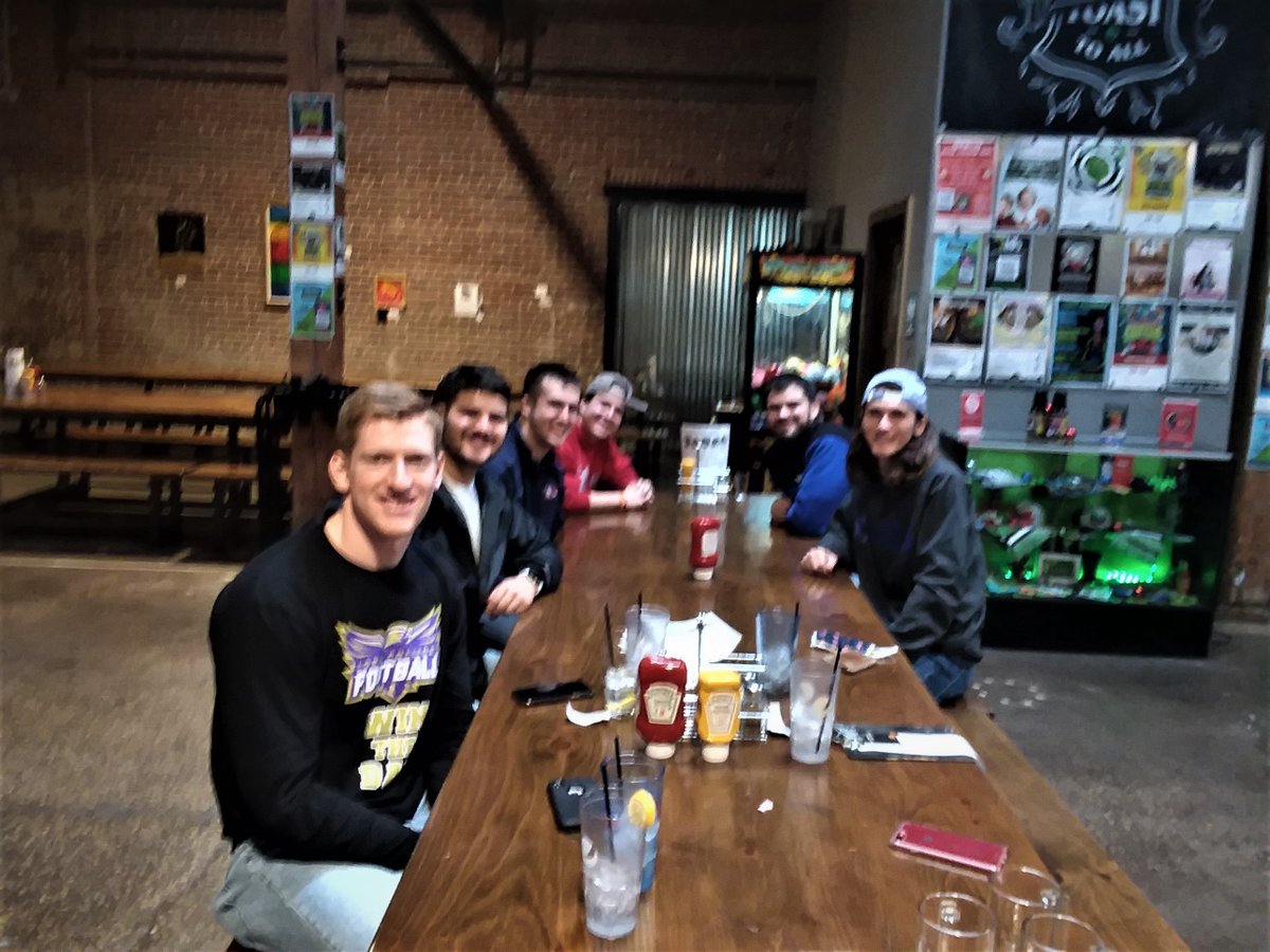 mcgarr613's tweet photo. Lunch with the @lorasSMG December graduates at 7 Hills.  Almost a @LorasCollegeFB picture as well.  Thanks to all these men have given to the program! https://t.co/VZNmNk5p12