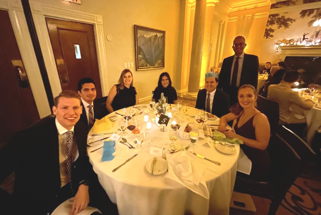 HungerfordProp's tweet photo. Hungerford Properties' Holiday Party was a wonderful opportunity to spend time together, reflect on the past year, and enjoy a beautiful evening celebrating the season. We are so appreciative of the team and all we have achieved this year. 
.
.
#realestate #gratitude #vanre https://t.co/QqR4zw58TK