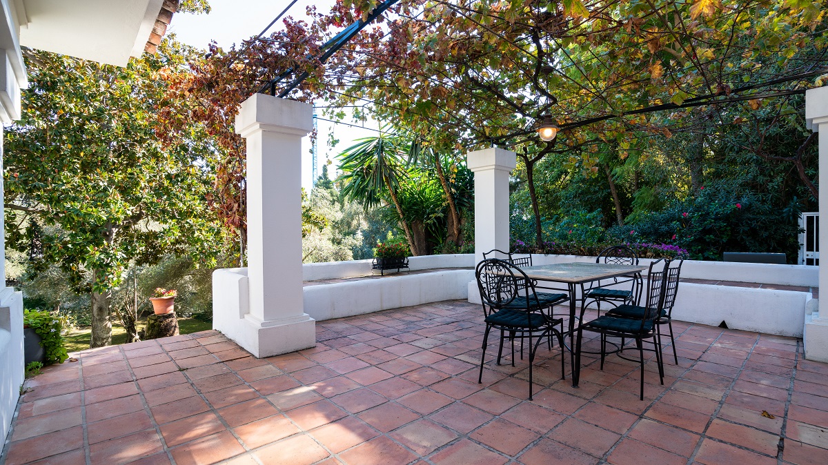 rentingmarbella's tweet photo. 4 Bedroom Villa Rental, Golden Mile, Marbella - https://t.co/QSjFXkpBNs
#marbellarentals #villarental #4bedroomvilla #marbella #goldenmile #summervilla #luxurylifestyle #villa #spain #rental https://t.co/09J72WJdl2