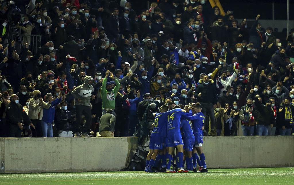 💥💥 ¡¡OJO al <a href="/ce_andratx/">Club Esportiu Andratx</a>!! Los mallorquines de 2ª RFEF fuerzan la prórroga contra el <a href="/SevillaFC/">Sevilla Fútbol Club</a>: los hispalenses ya necesitaron del tiempo suplementario para eliminar a otro equipo de esa categoría y plantarse en esta ronda de #CopaDelRey marca.com/futbol/copa-de…