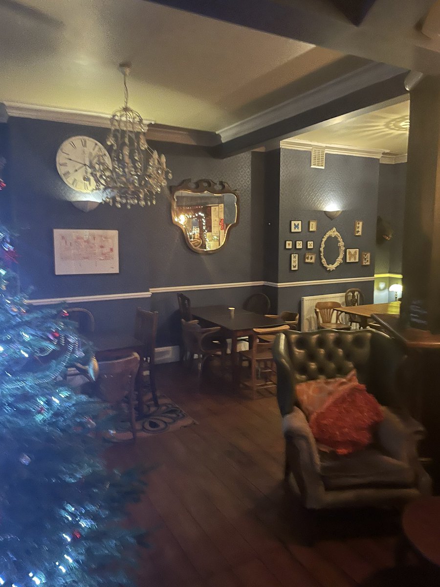 If anyone has any doubt about the point of these press conferences without any real announcement this is it to once again shaft hospitality without any support its March 2020 all over again. <a href="/CarolineLucas/">Caroline Lucas</a>,