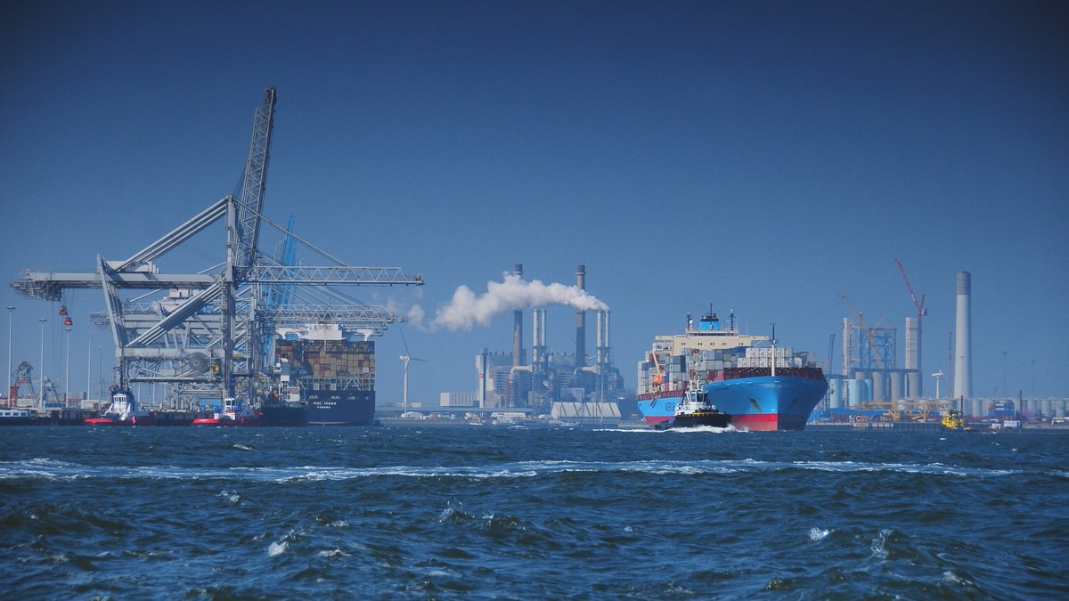 Deltalinqs verwelkomt het nieuwe coalitieakkoord, maar vraagt om duidelijkheid, daadkracht en focus. Of op z’n Rotterdams: veel mooie woorden; nu effectieve daden! Lees het hele bericht: bit.ly/3m5ZiSA <a href="/vvanderchijs/">Victor van der Chijs</a> <a href="/BasDM_Janssen/">Bas Janssen</a> <a href="/alicekrekt/">Alice Krekt</a> <a href="/ceesa/">Cees Alderliesten</a> <a href="/CarlaJong/">Carla Jong</a> <a href="/JacqPronk/">Jacqueline Pronk</a>