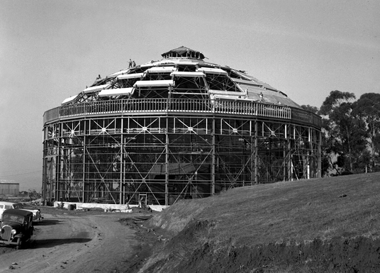 Constructing the Advance Light Source on December 5th, 1941.