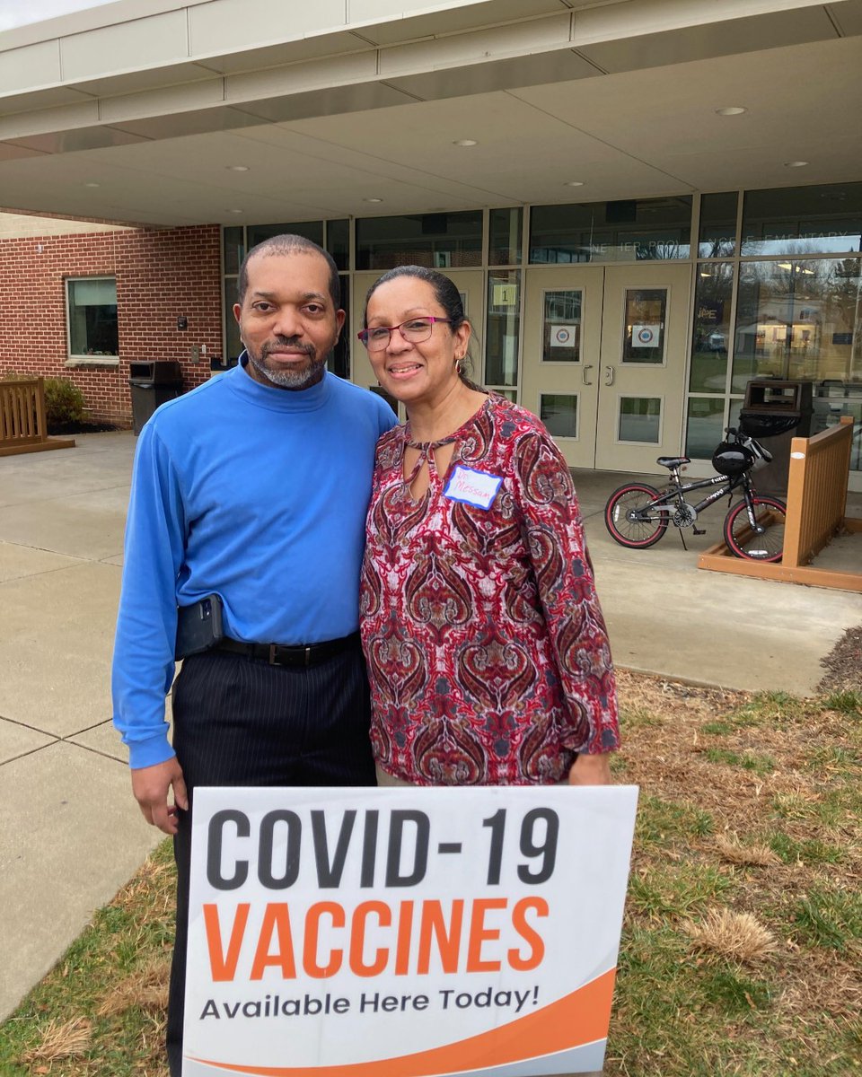 HCSdv's tweet image. Drs. Conrad and June Messam -  Amazing power couple and the brains behind the 3 pediatric vaccine clinics sponsored by Every Child Counts! #EveryChildCounts #BecauseWeCare #COVIDVaccine