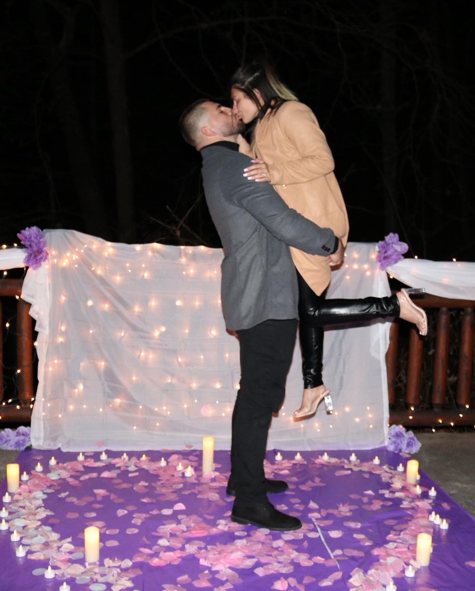 cdemoll15's tweet photo. Since I never post on here, I’m a FIANCÉ y’all 💍❣️

#fallingforOckman https://t.co/YaIZa4I5TZ