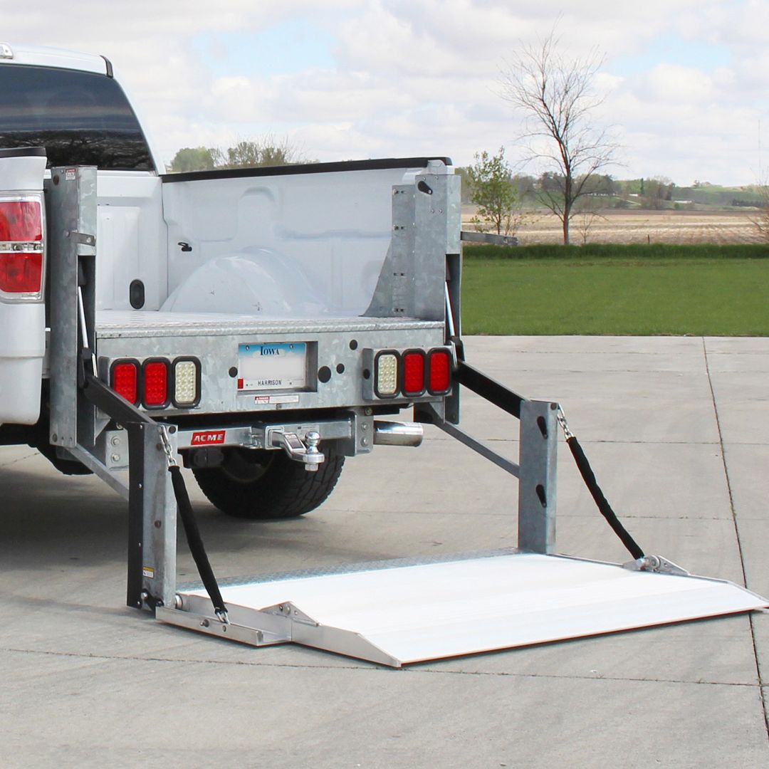 transformfleet's tweet image. Optimize the efficiency of your truck with a strong and versatile liftgate! It gives you the ability to lift heavy cargo and boost productivity.

Contact us and get a free quote today.
transformfleet.com

#TransformFleet #TransformYourFleet
