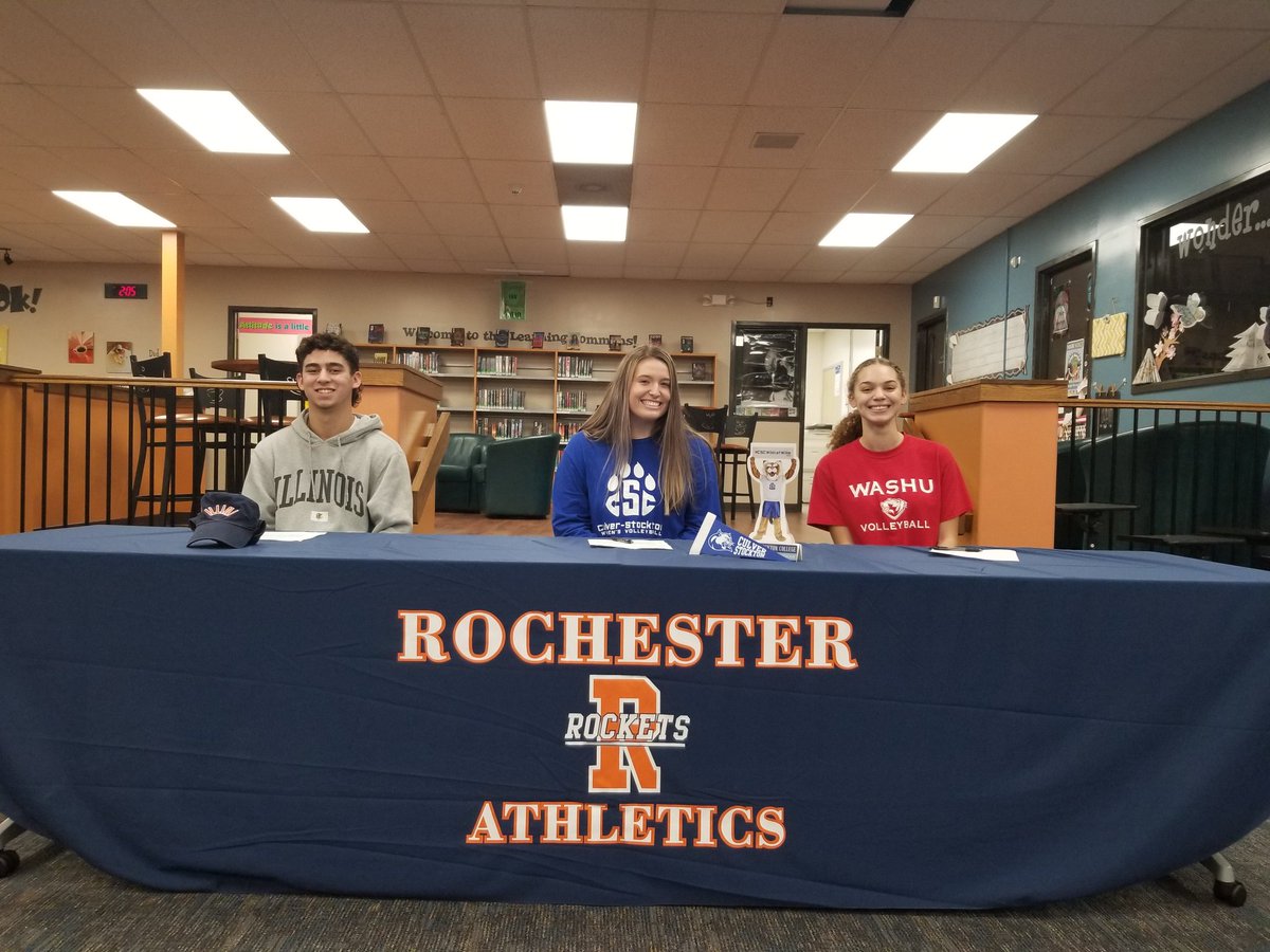 FollowRHSSports's tweet photo. Rochester signees:

H. Beatty (Illinois)
L. Bloom (Culver-Stockton)
T. Taylor (Wash U) https://t.co/7ln58MtJZd