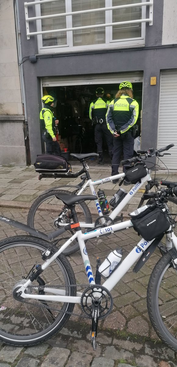 MonkeyDonkeyBXL's tweet photo. Journée trépidante aujourd'hui : On a eu des nouvelles de Charlie. Bientôt le dénouement !
To be continued... https://t.co/o87VOJRh1M