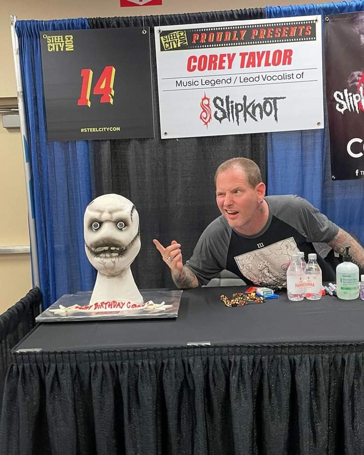 HellPrepare's tweet photo. #CoreyTaylor talks about his Favorite #Slipknot album:
��
"I will say the one that I think about the most, and even though it was the one that really had the most issues with, is #AHIG  just because that was the last album we did with all the original nine. https://t.co/uzWOyqkPlG